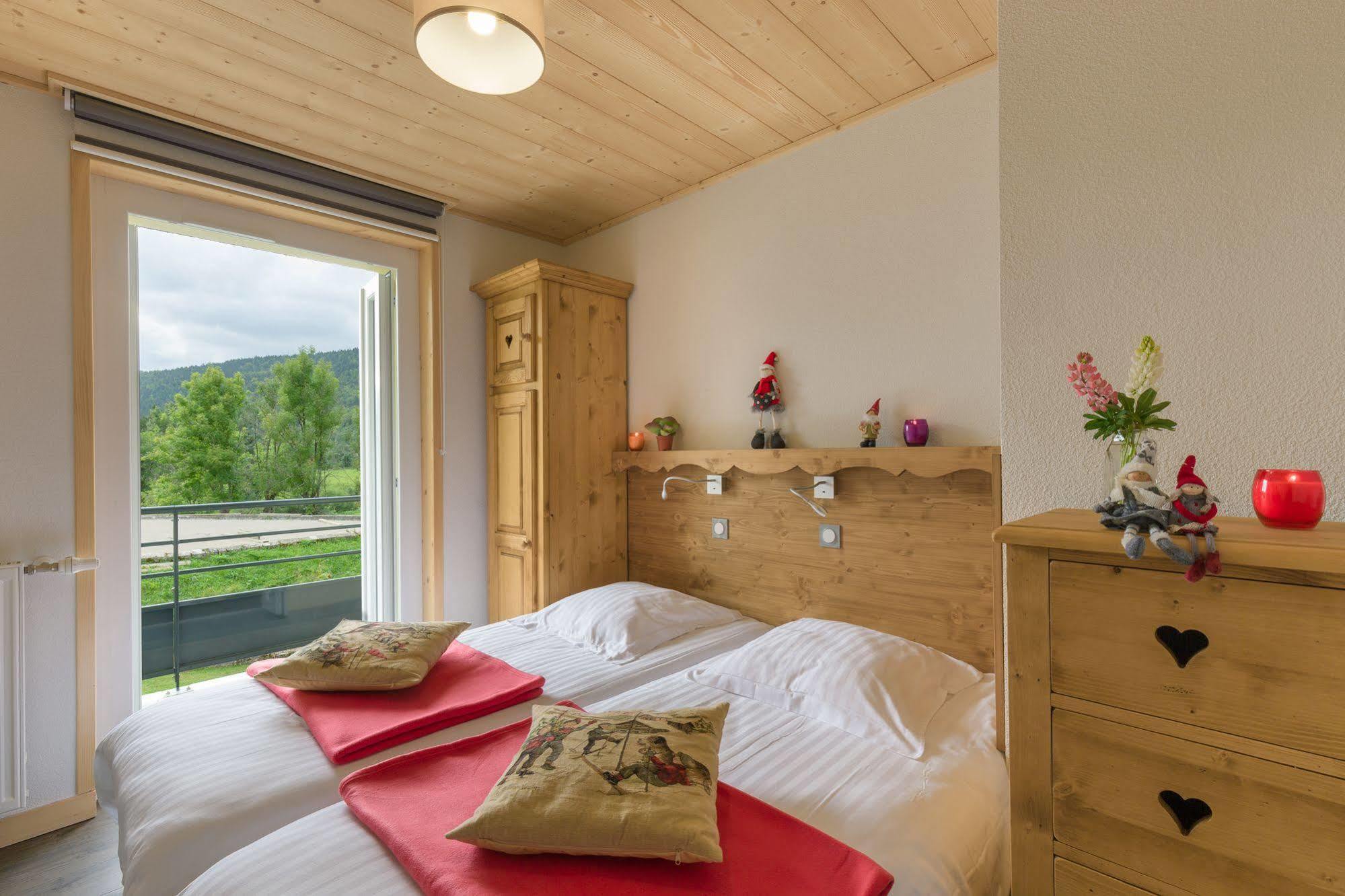 Residence Les Tavaillons Mijoux Eksteriør billede